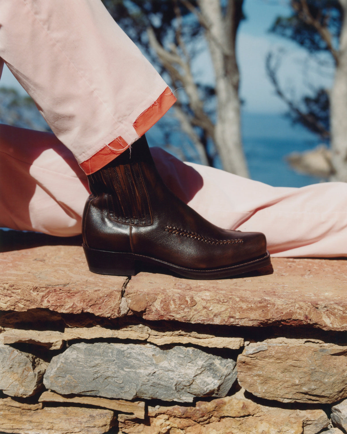 AGULLA - Men's Square-Toe Braided Detail Chelsea Boot