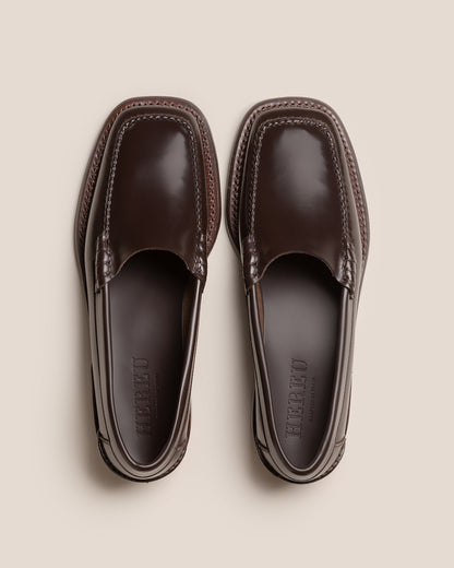 SALA - Square-Toe Low-Heeled Pump