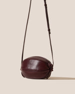 BOYA DISTRESSED - Ball-Shaped Crossbody Bag