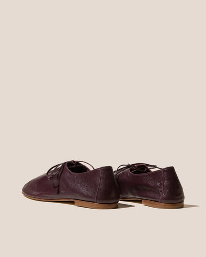 PLEGADA SHINY - FOR ALL - Deconstructed Lace-up Shoe