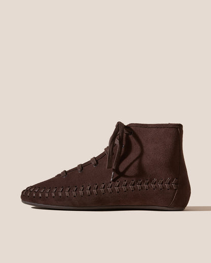 BIRLA CHUKKA SUEDE - Braided Leather Sporty Shoe