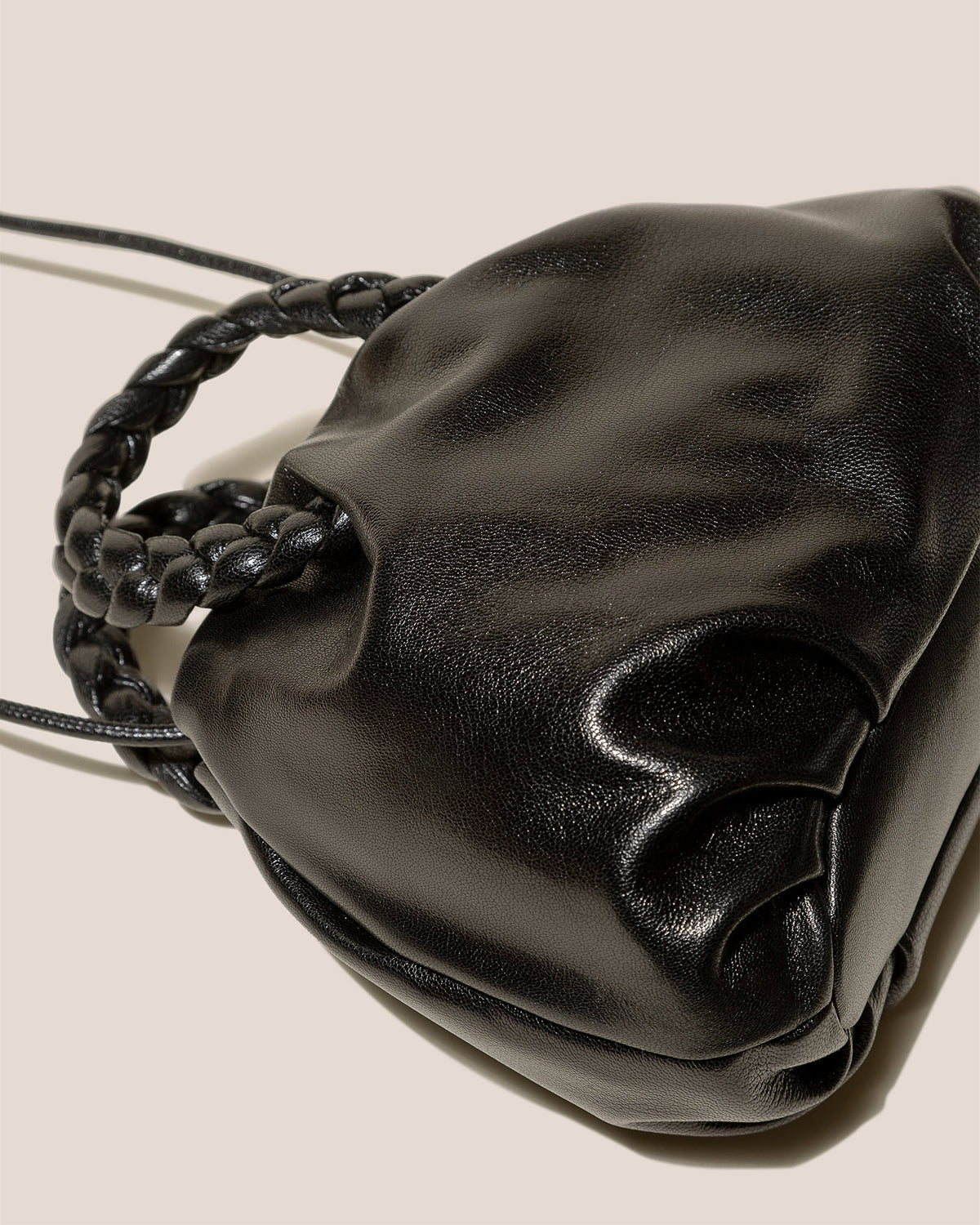 BOMBON M SUPPLE SHINY - Medium Plaited-handle Leather Handbag