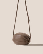 BOYA DISTRESSED - Ball-Shaped Crossbody Bag