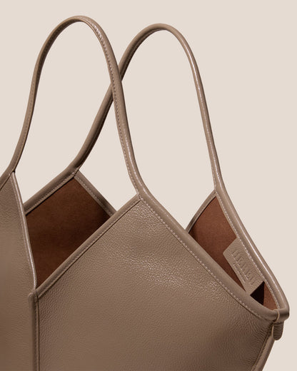 CALELLA DISTRESSED - Leather Tote Bag