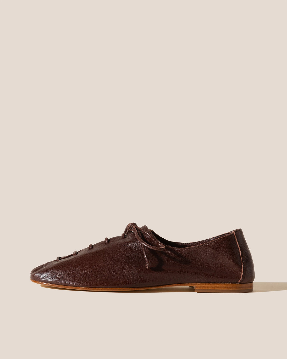 PLEGADA SHINY - Deconstructed Lace-up Shoe