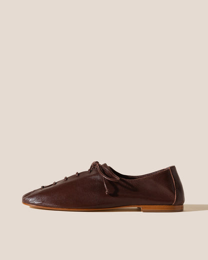 PLEGADA SHINY - Deconstructed Lace-up Shoe