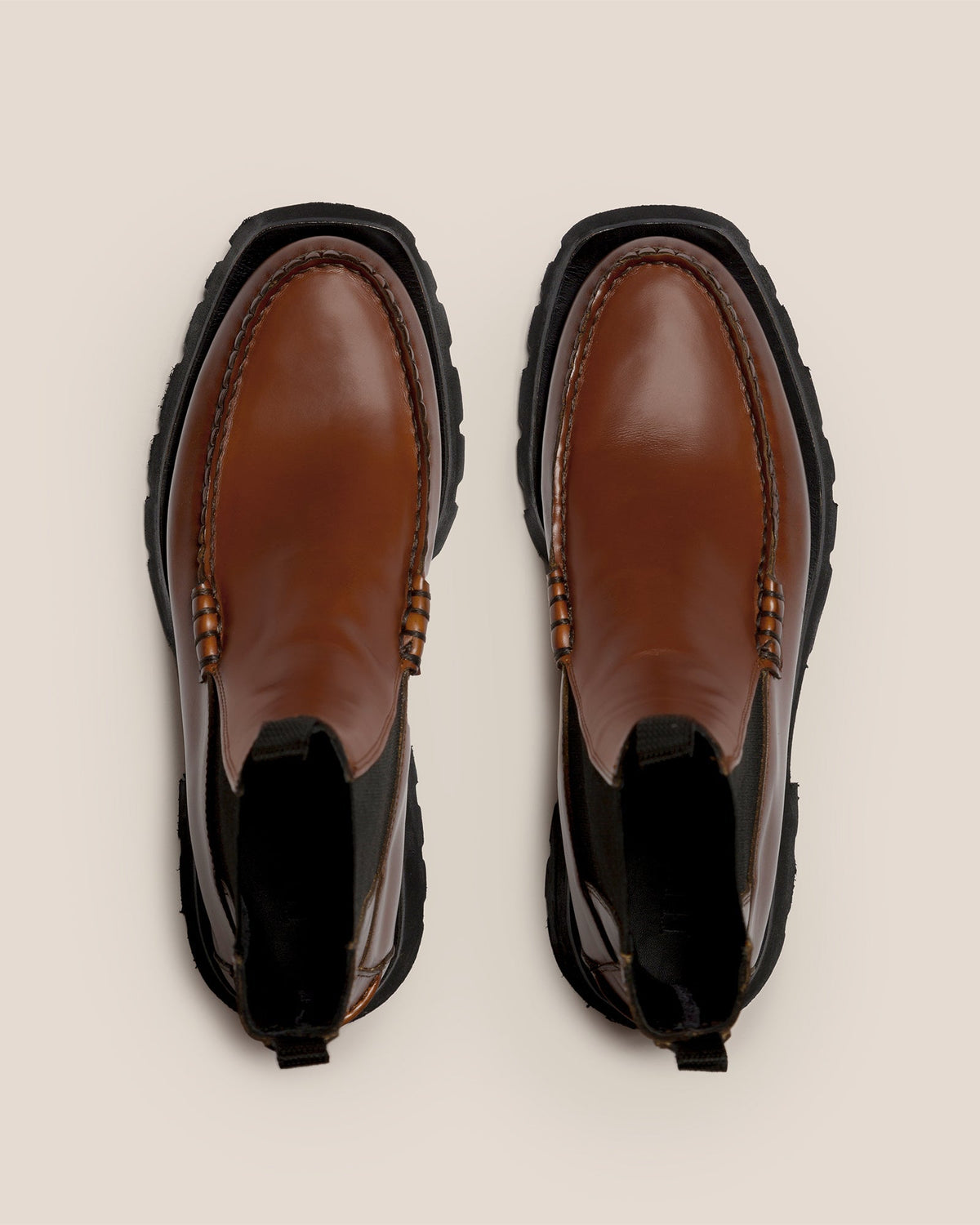 ALDA SPORT - Tread Sole Low-calf Chelsea Boot