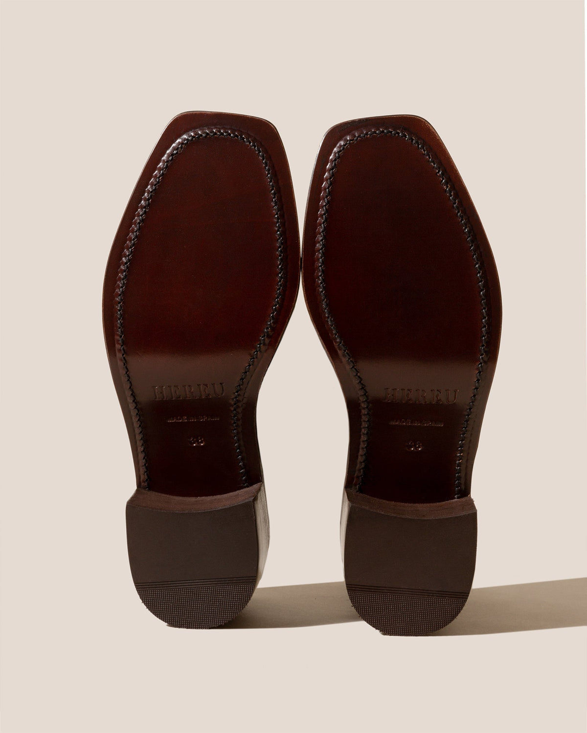 ALBER HEELED - T-Bar Loafer
