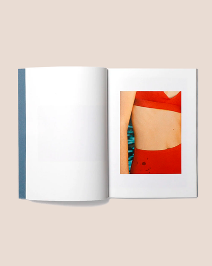 ESTE MAR - Nia Delfau Book