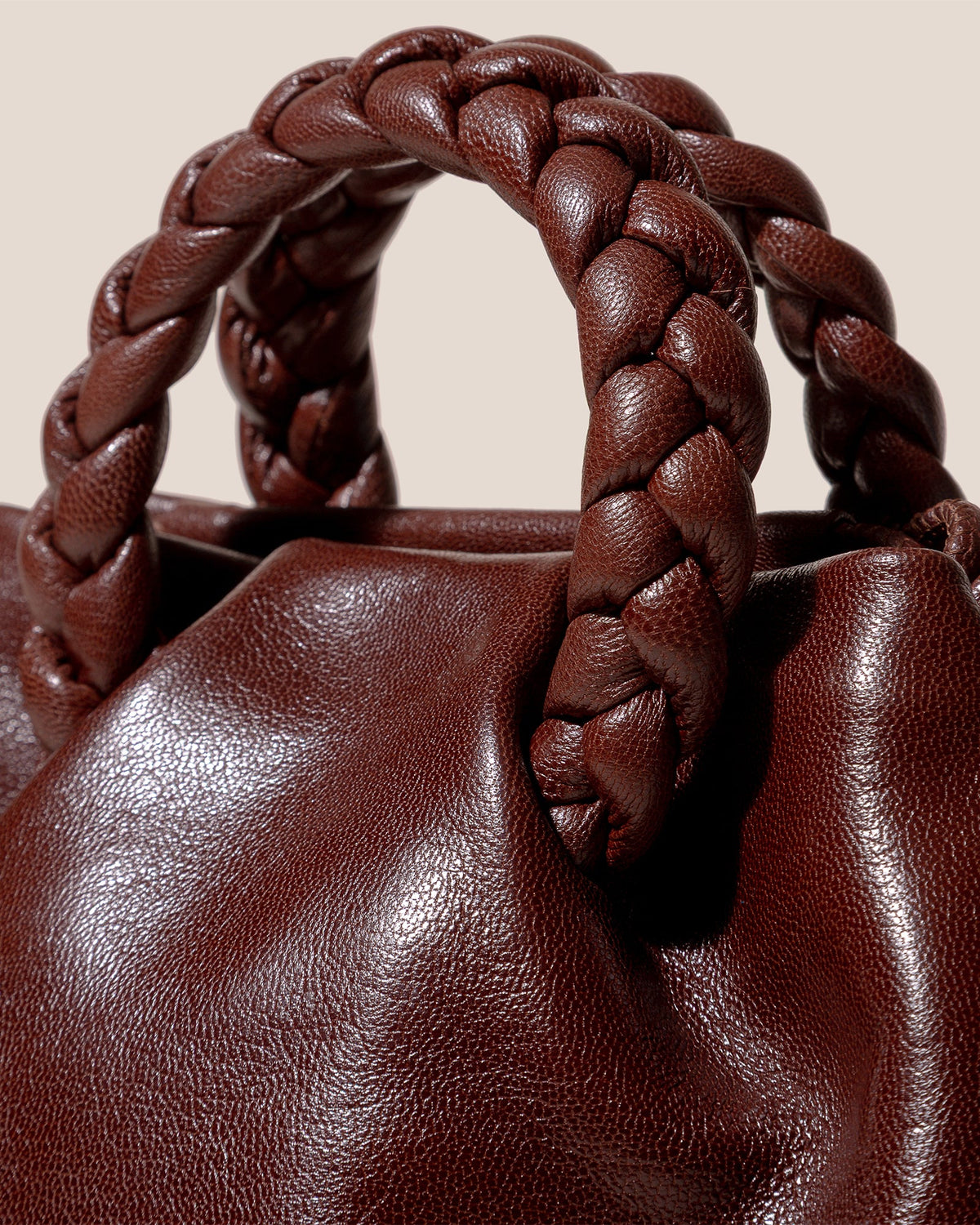 BOMBON M SUPPLE SHINY - Medium Plaited-handle Leather Handbag