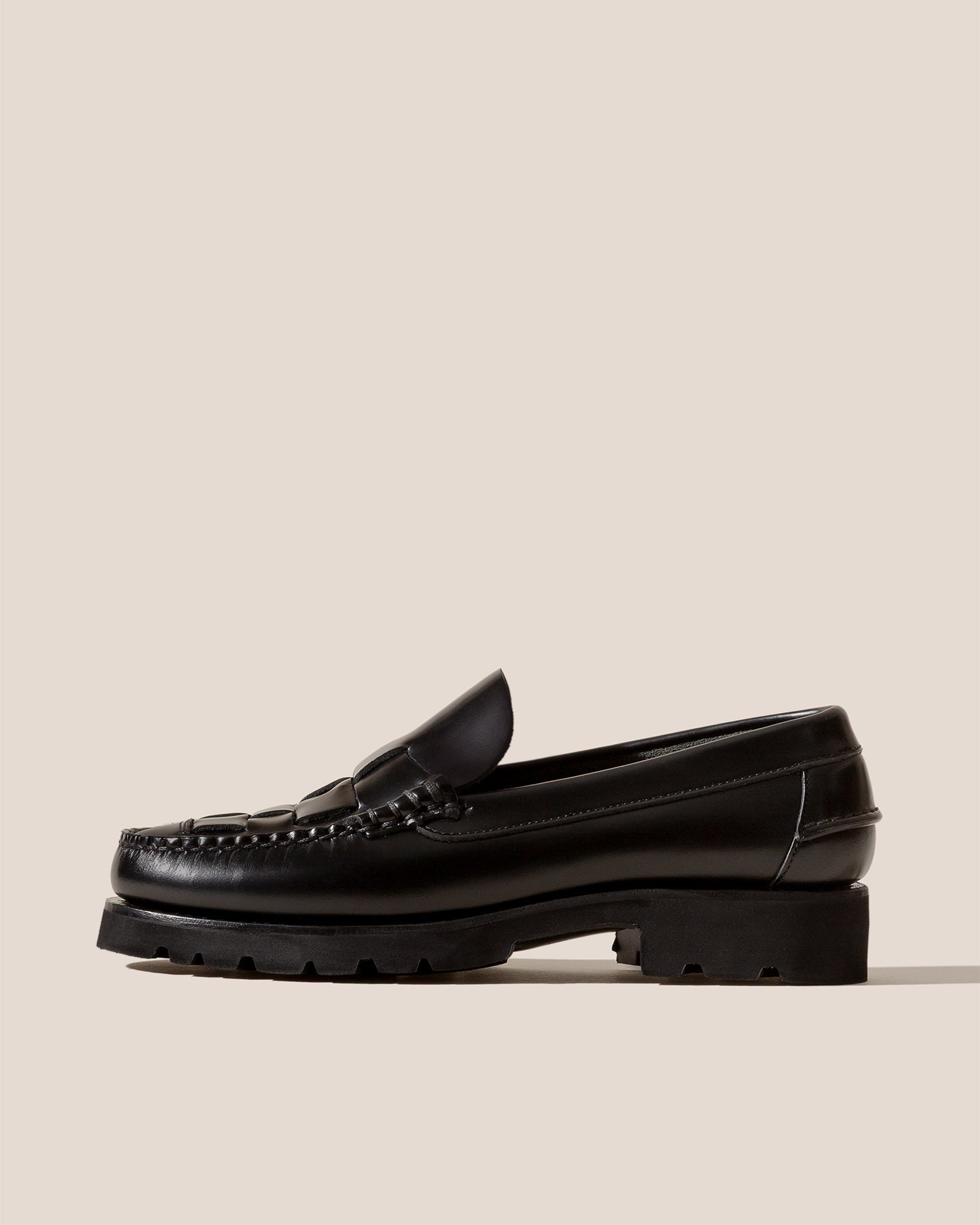 NOMBELA R SPORT - Men's Tread Sole Interwoven Detail Slip-On Loafer