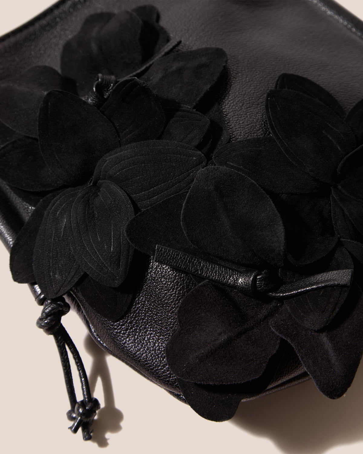 FLORIT - Flower-Detail Crossbody Bag