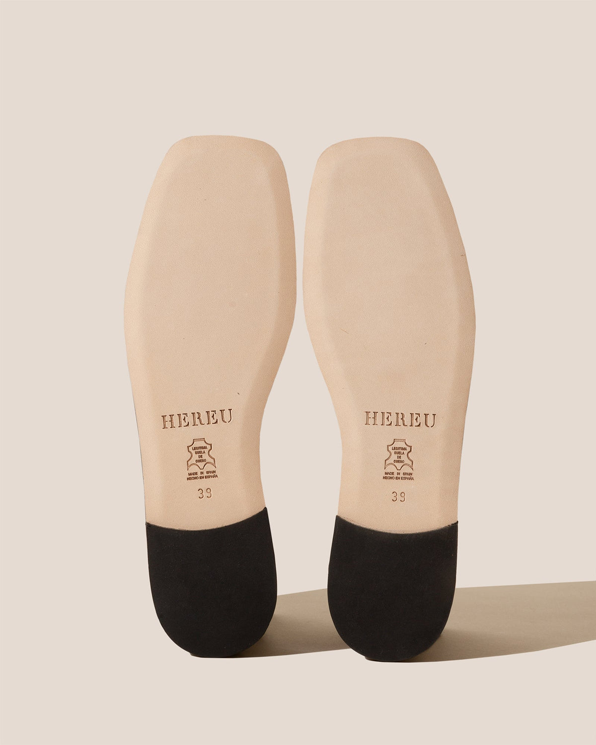 LLASADA SUPPLE SHINY - Front-Knot Pump