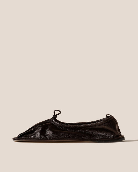 PUNTERA SUPPLE SHINY - Pleated-Toe Pump