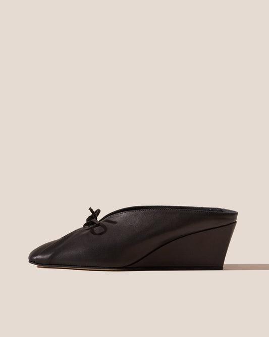 RESSO - Bow-Detail Wedged Mule