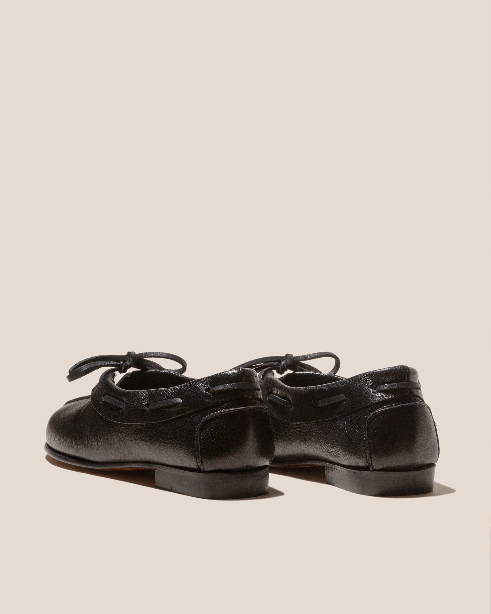 TILLA SUPPLE SHINY - Deconstructed Babouche
