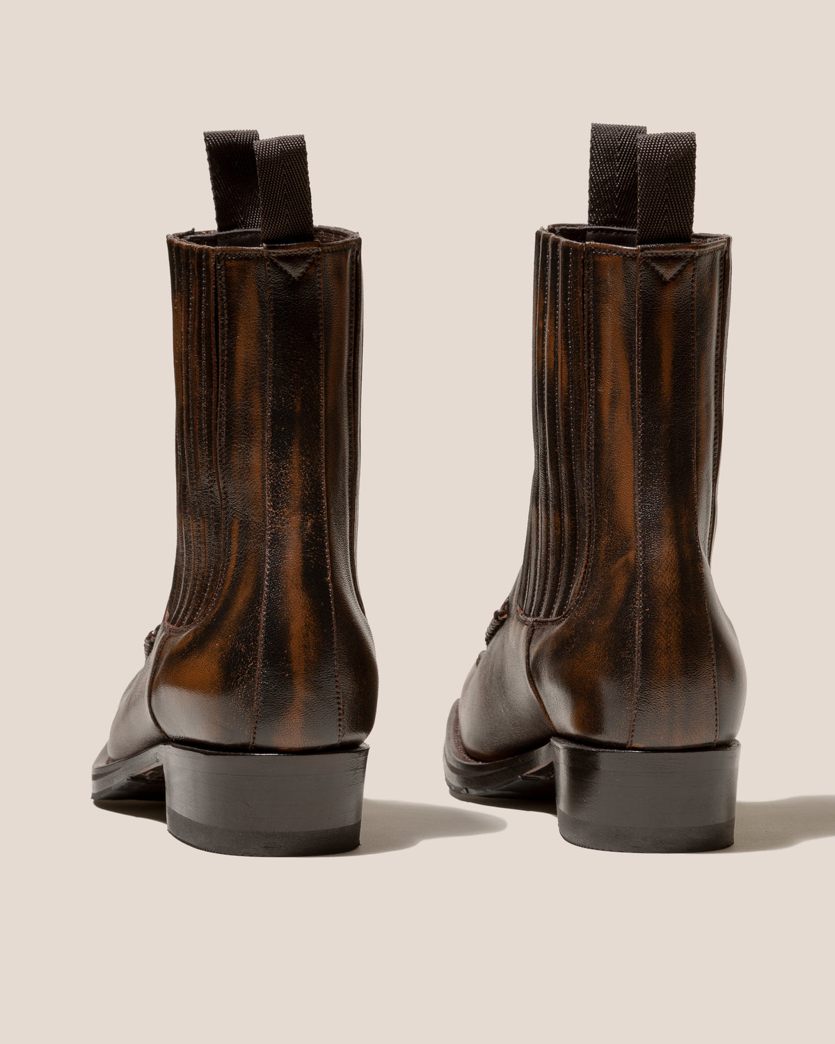 AGULLA - Men's Square-Toe Braided Detail Chelsea Boot